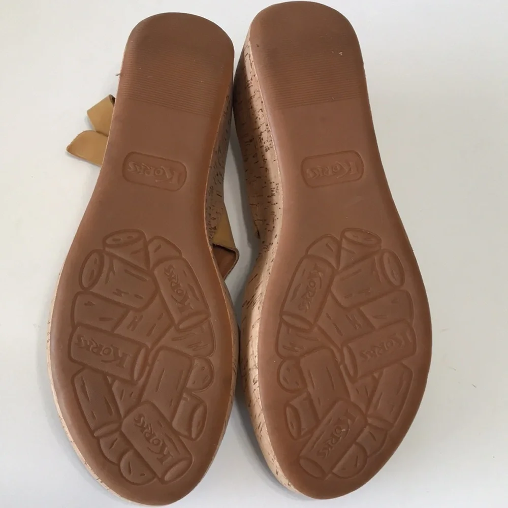 Quirks which platform leather strap sandal NWOT size 11 comfort cork wedge